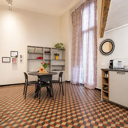 Private Terrace In Old Town, Aquarium 6 Min